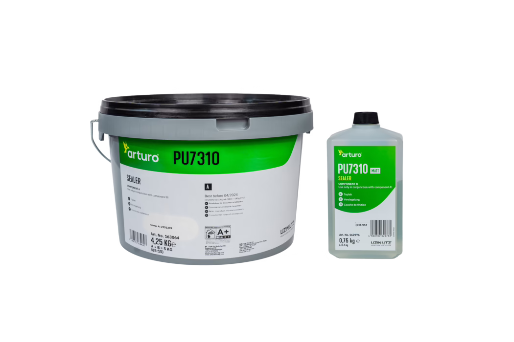 Studio product photo of two Arturo PU7310 sealer containers on a white background: a large grey plastic bucket with a green and white label reading 'arturo PU7310 SEALER' and a smaller translucent plastic bottle with a black screw cap and a matching green label marked 'arturo PU7310 MATT SEALER'. The bucket features a metal handle, printed weight and product information, barcode and certification icons; the label shows 4.25 kg and article numbers. The smaller bottle shows 0.75 kg and component markings. The image is evenly lit with soft shadows, neutral color rendering and isolated on white, suitable for catalog or e‑commerce use.